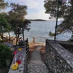 度假居 Kapetanska Kucica Na Moru Čunski