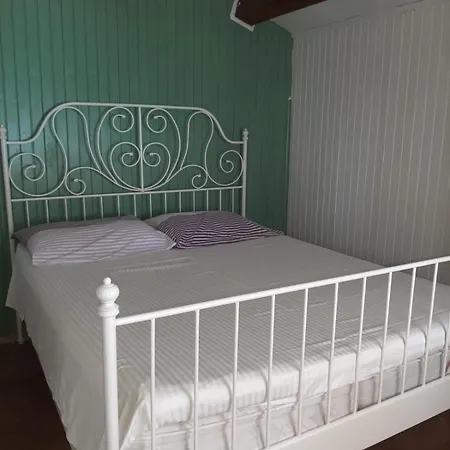 Kapetanska Kucica Na Moru 펜션 *