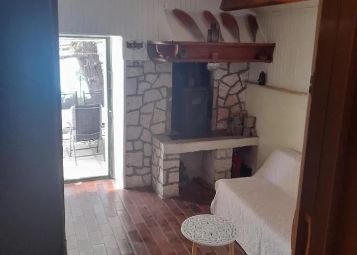Holiday home Kapetanska Kucica Na Moru *